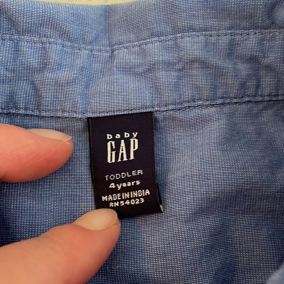 Gap button down - Picture 2 of 3